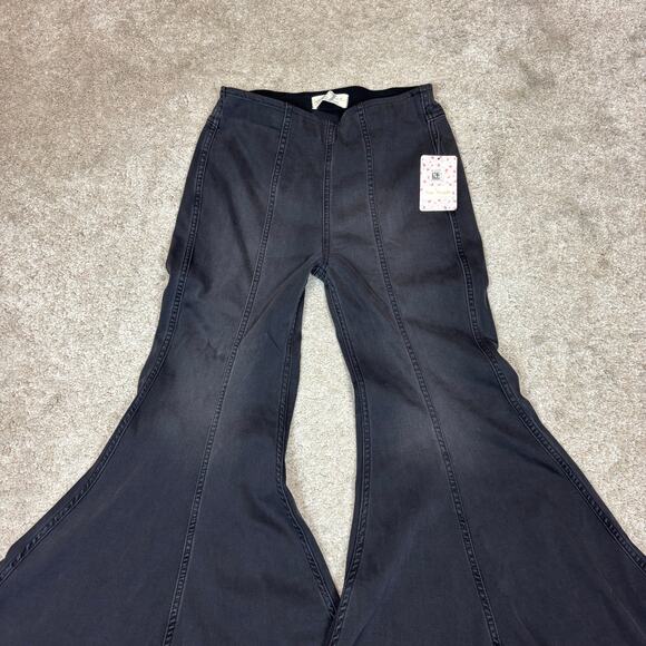NWT We The Free Free People Rinse Black Strech Flare Jeans Women's 27 - Picture 2 of 11
